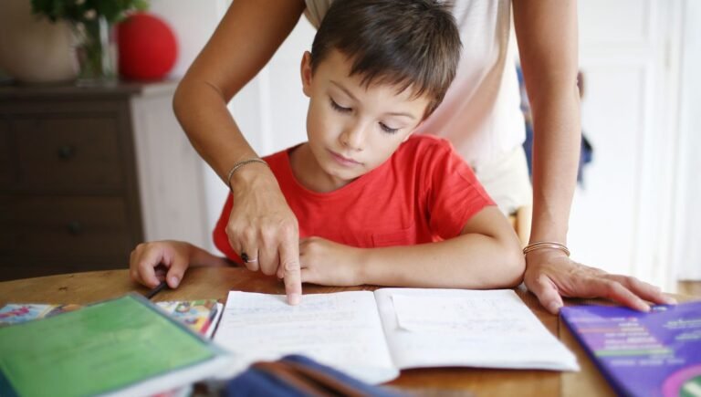 24-famille-devoirs-des-enfants